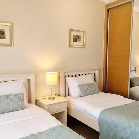 Quinta Da Atalaia - Seaview Townhouse With Pool 別荘